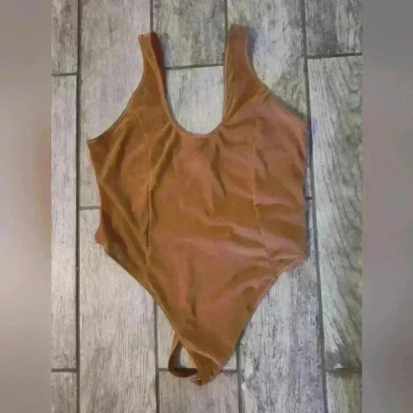 Missguided plus tan bodysuit size 14 #141 - Picture 1 of 2